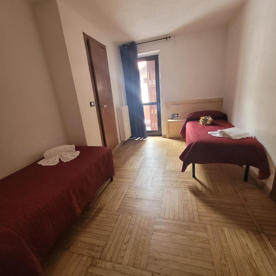 蒙特尼比尔斯小屋酒店 维纳迪奥 外观 照片