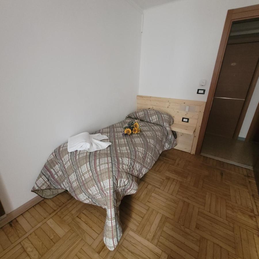 蒙特尼比尔斯小屋酒店 维纳迪奥 外观 照片