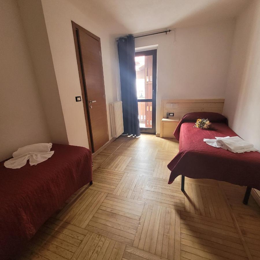 蒙特尼比尔斯小屋酒店 维纳迪奥 外观 照片